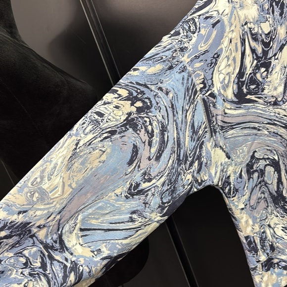 Cable & Gauge long sleeve pullover,super soft,stretch sweatshirt,marble print - Picture 6 of 11